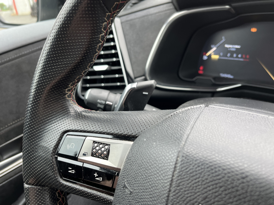 DS DS7 CROSSBACK — 23