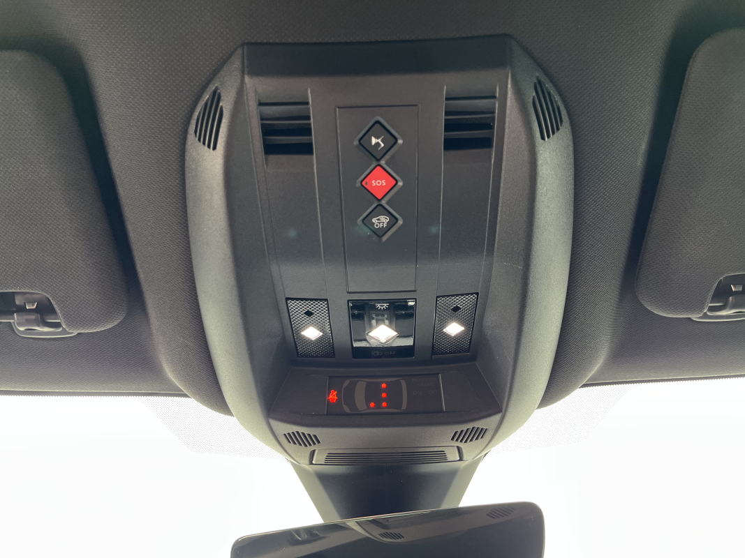 DS DS7 CROSSBACK — 38