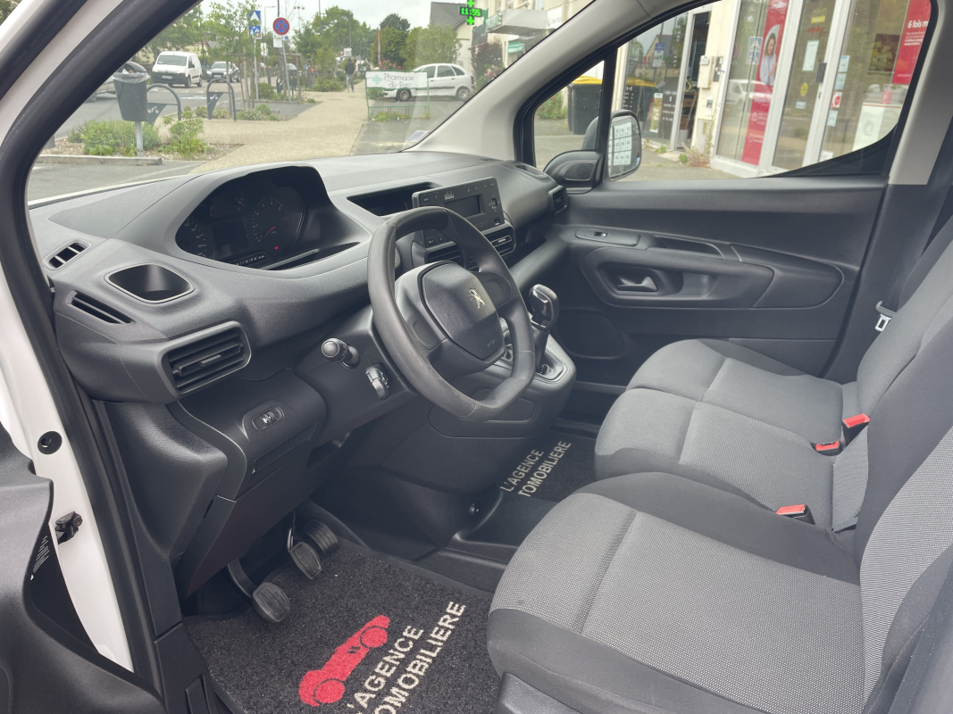 Peugeot Partner — 9