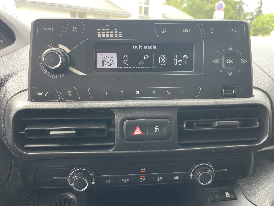 Peugeot Partner — 17