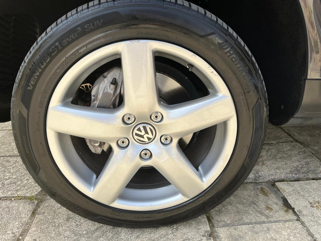 Volkswagen Touareg — 19