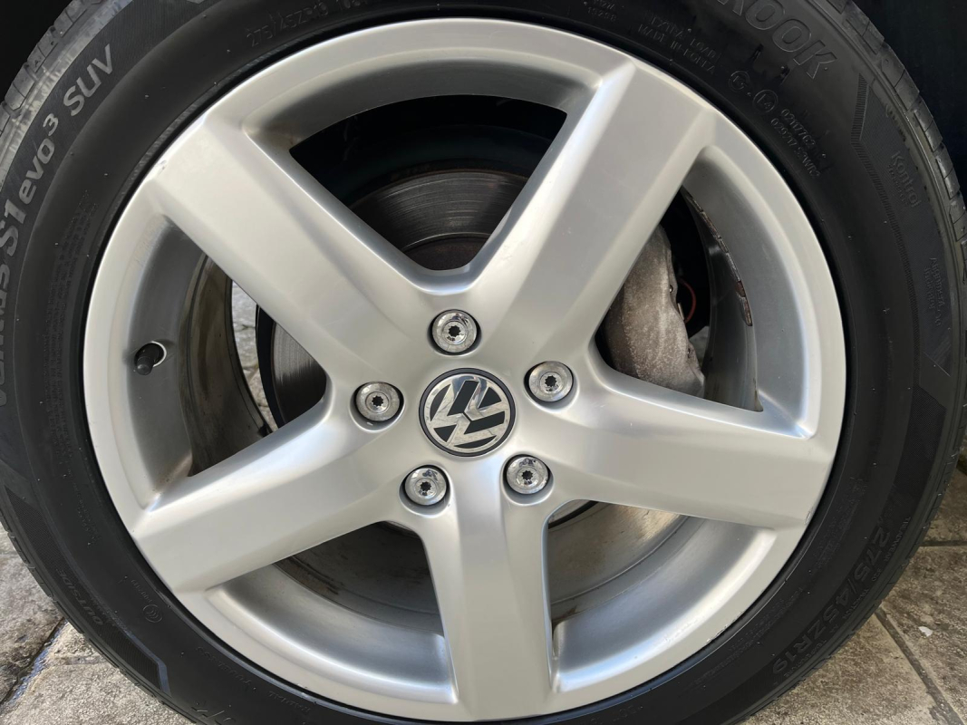 Volkswagen Touareg — 20
