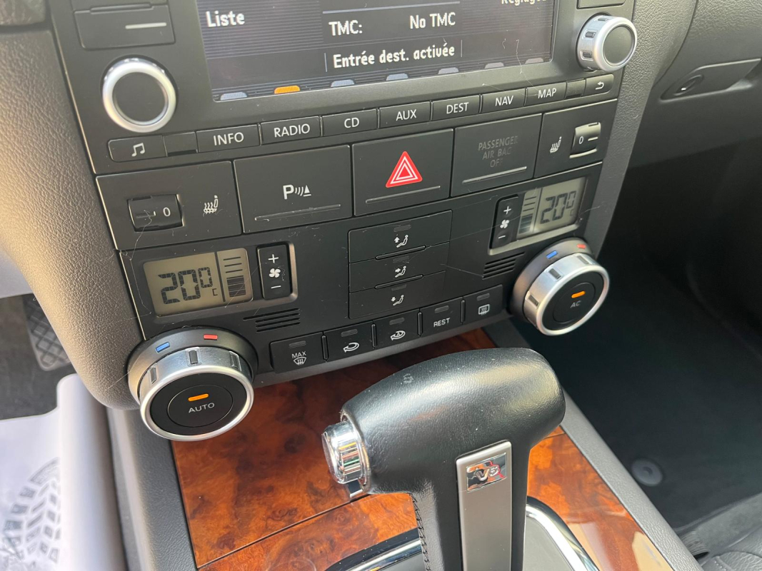 Volkswagen Touareg — 14