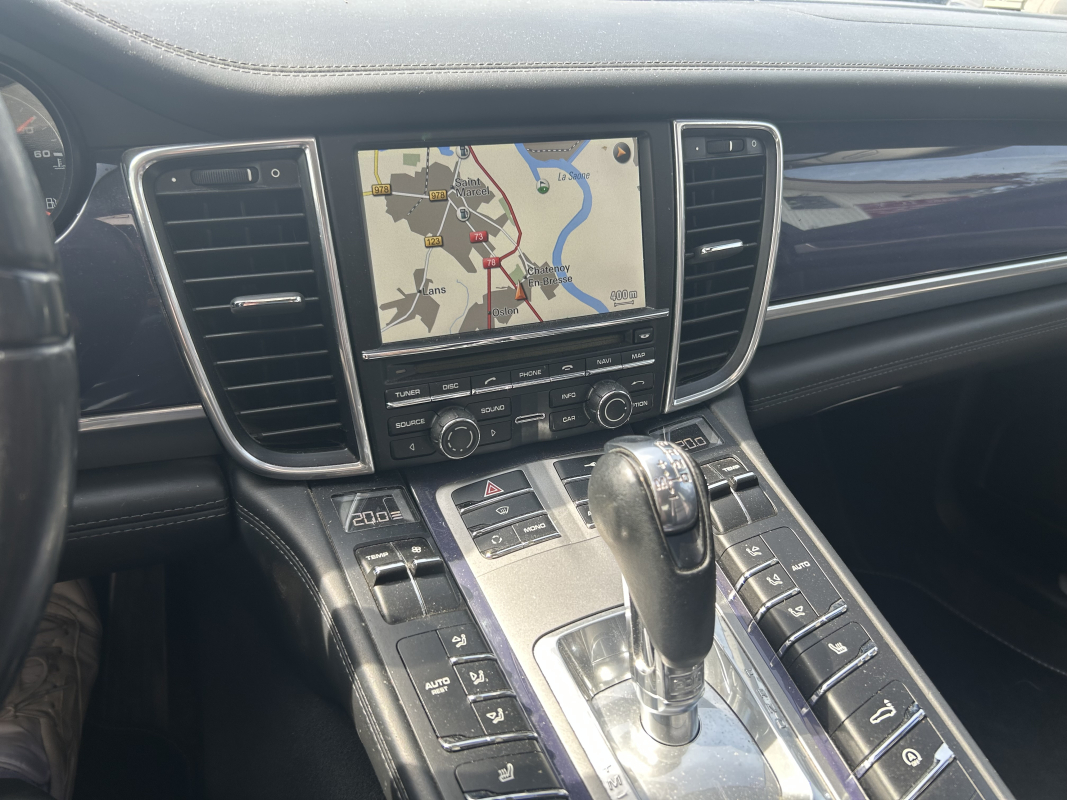 Porsche Panamera — 22
