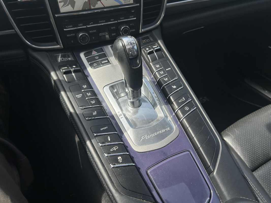 Porsche Panamera — 23
