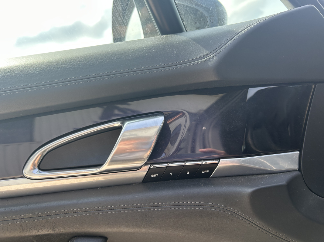 Porsche Panamera — 34
