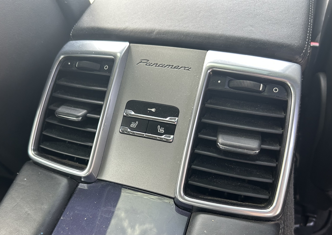 Porsche Panamera — 35
