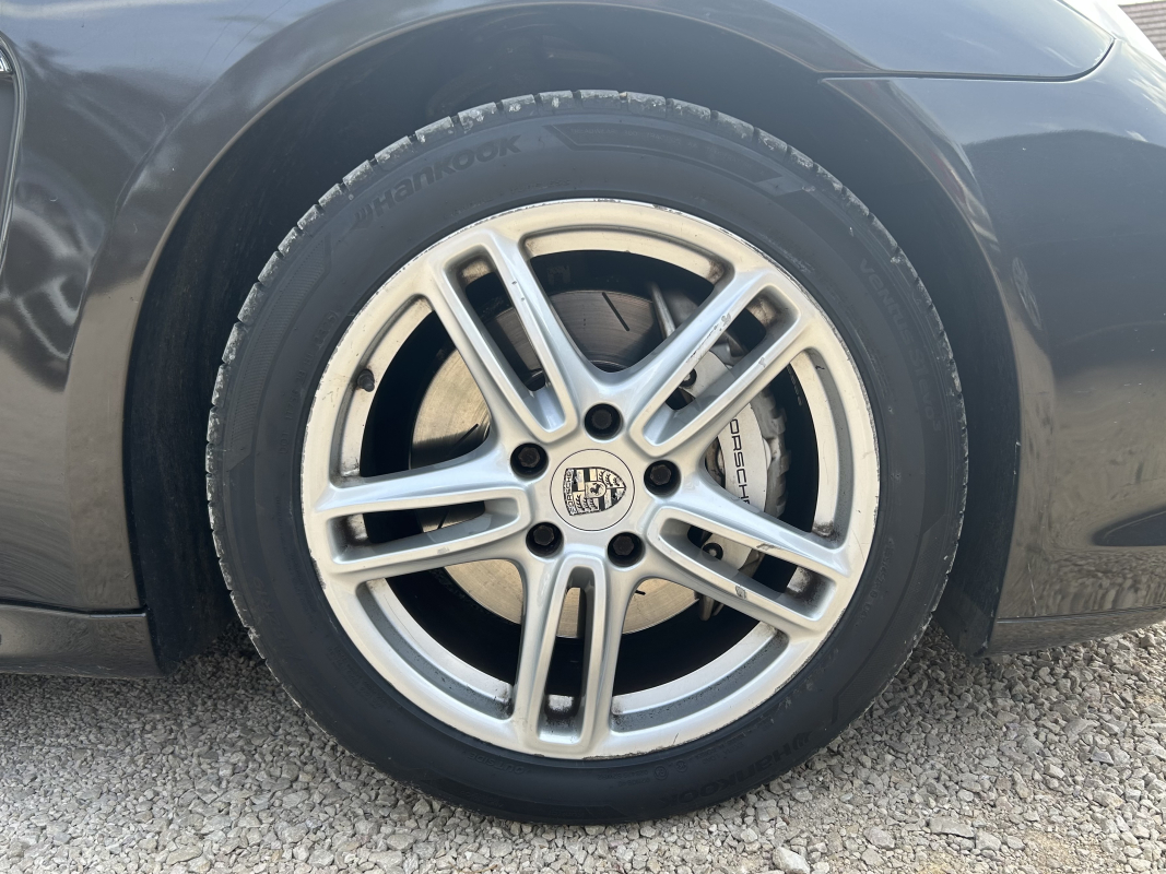 Porsche Panamera — 28