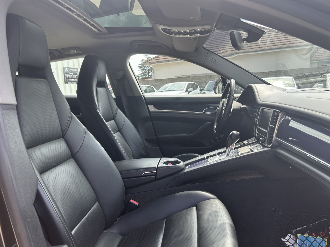 Porsche Panamera — 13