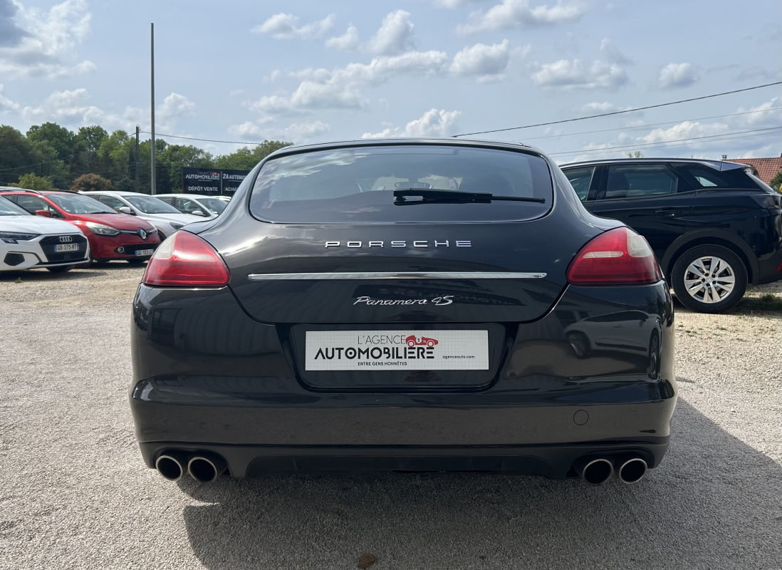 Porsche Panamera — 7