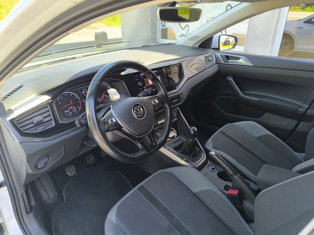 Volkswagen Polo — 16