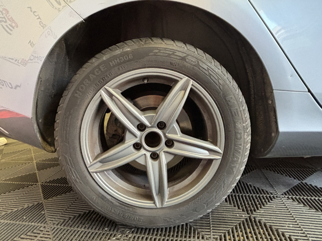 Volvo V40 — 18