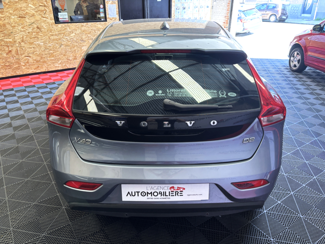 Volvo V40 — 6