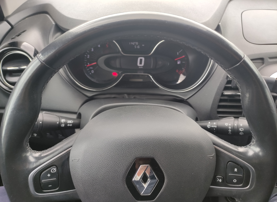 Renault Captur — 10