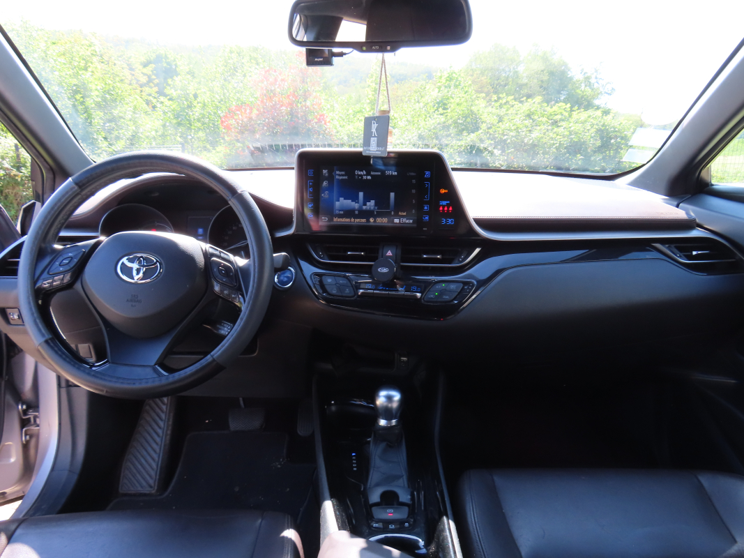 Toyota C-HR — 10
