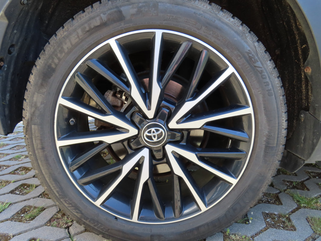 Toyota C-HR — 14