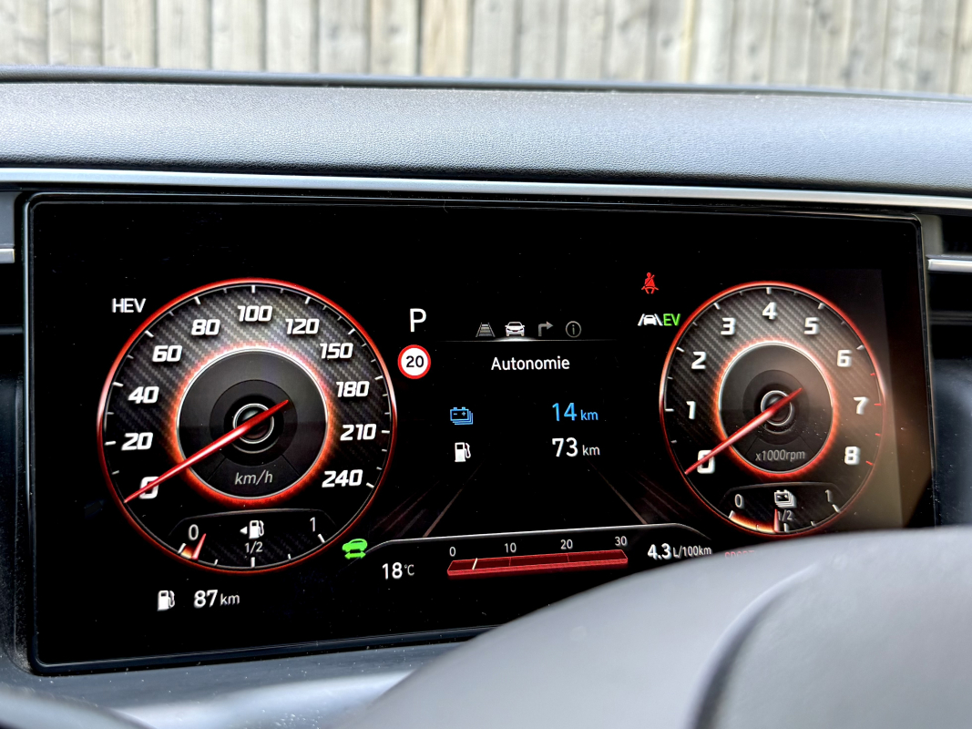 Hyundai Tucson — 14