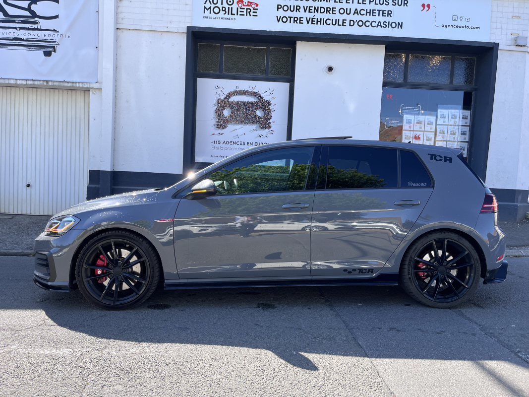 Volkswagen Golf — 4