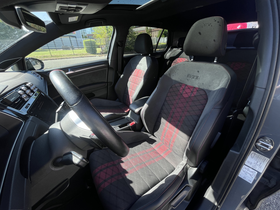 Volkswagen Golf — 13