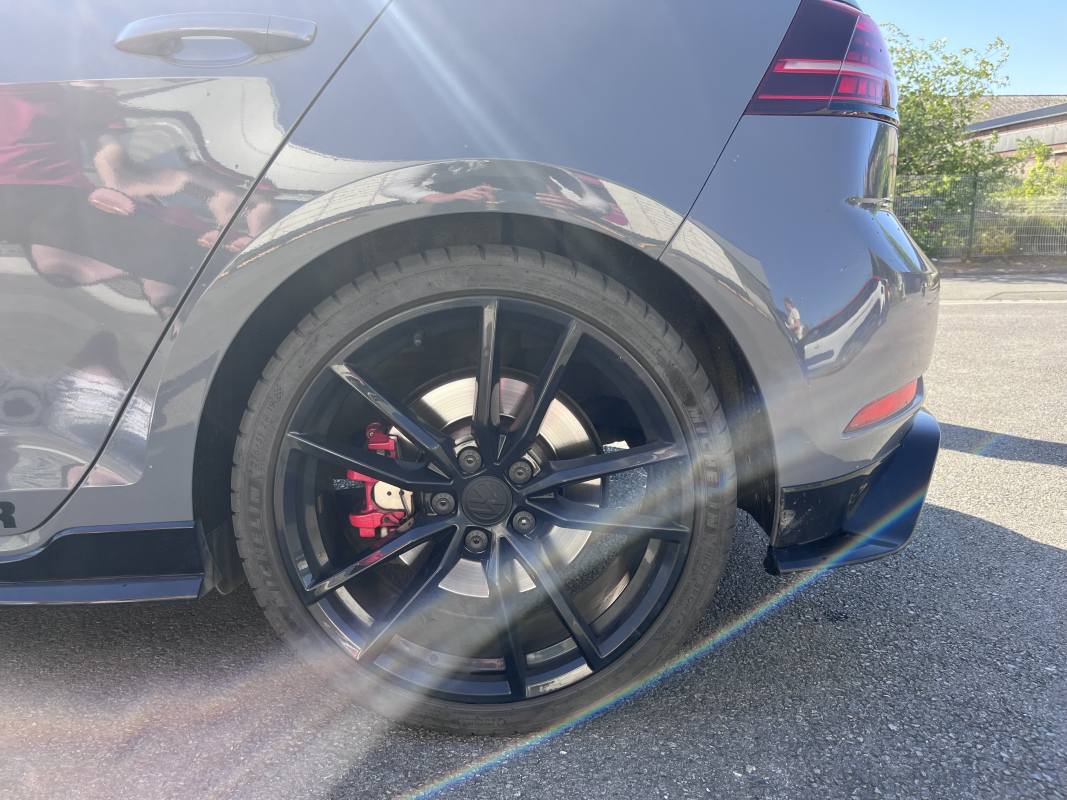 Volkswagen Golf — 35