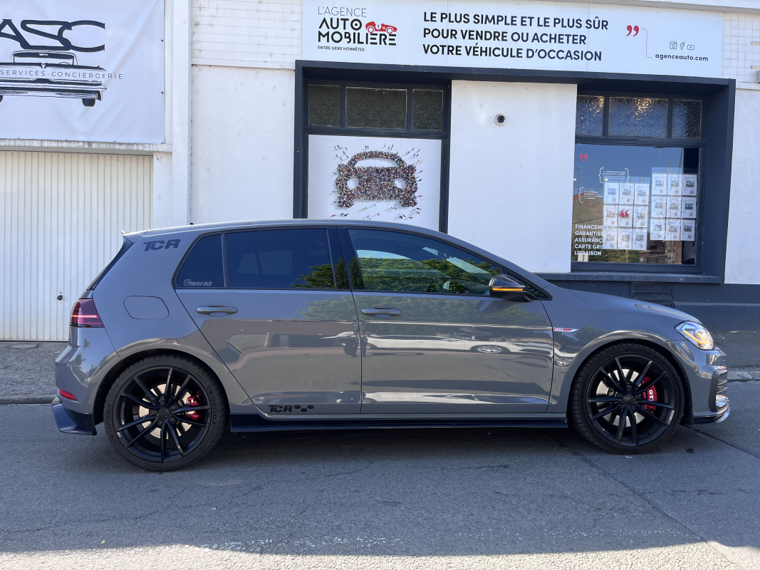 Volkswagen Golf — 8