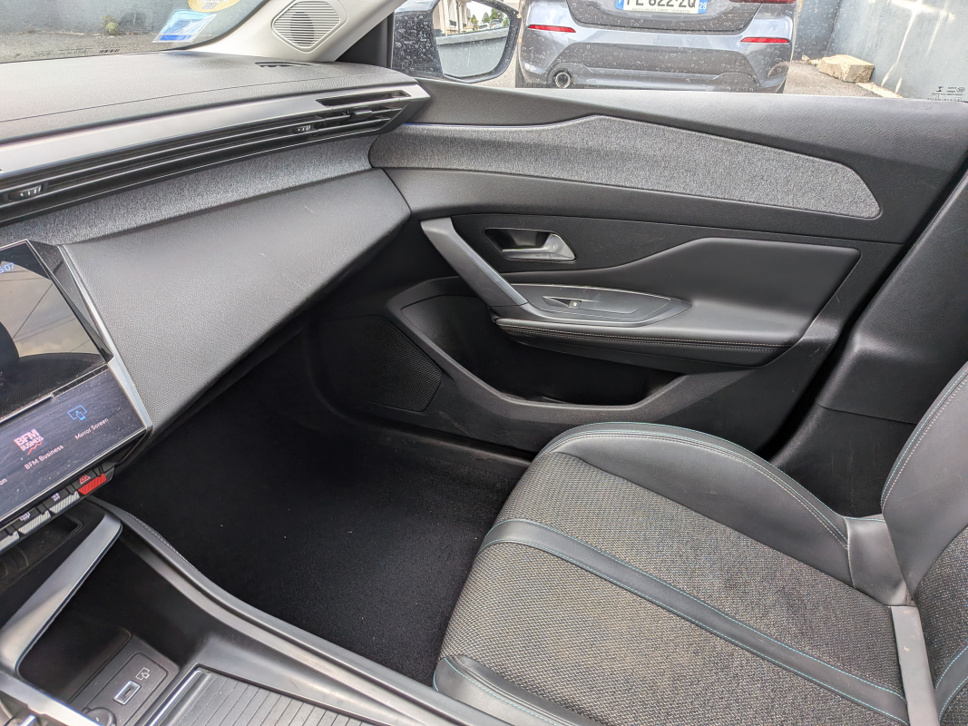 Peugeot 308 — 10