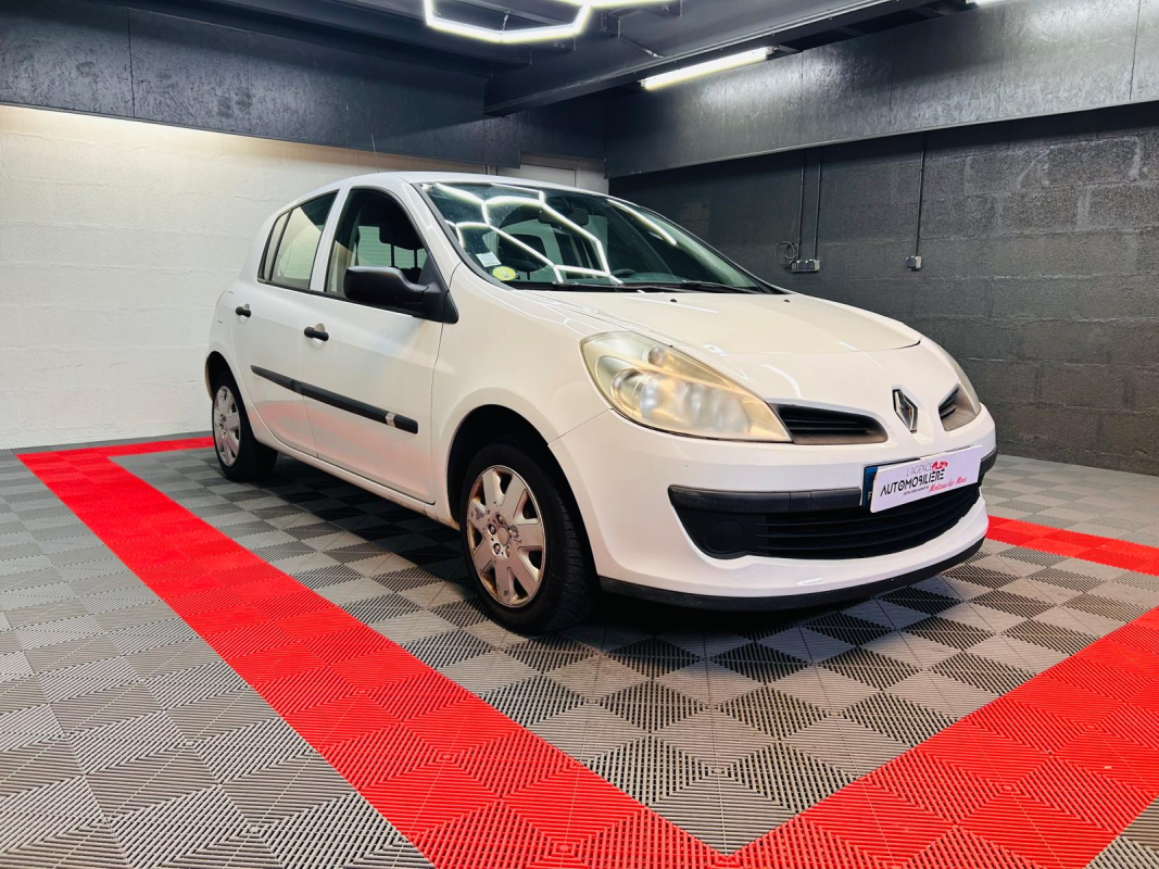 Renault Clio — 3