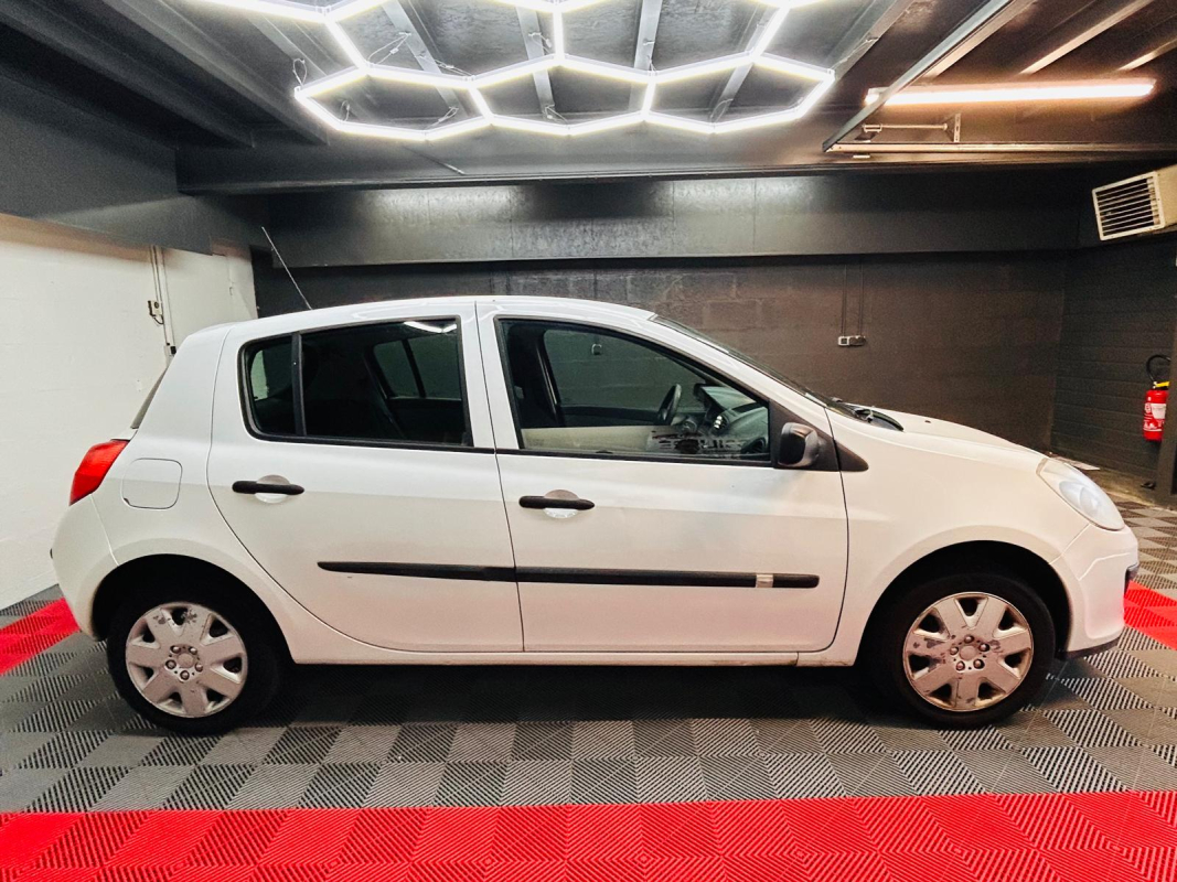 Renault Clio — 4