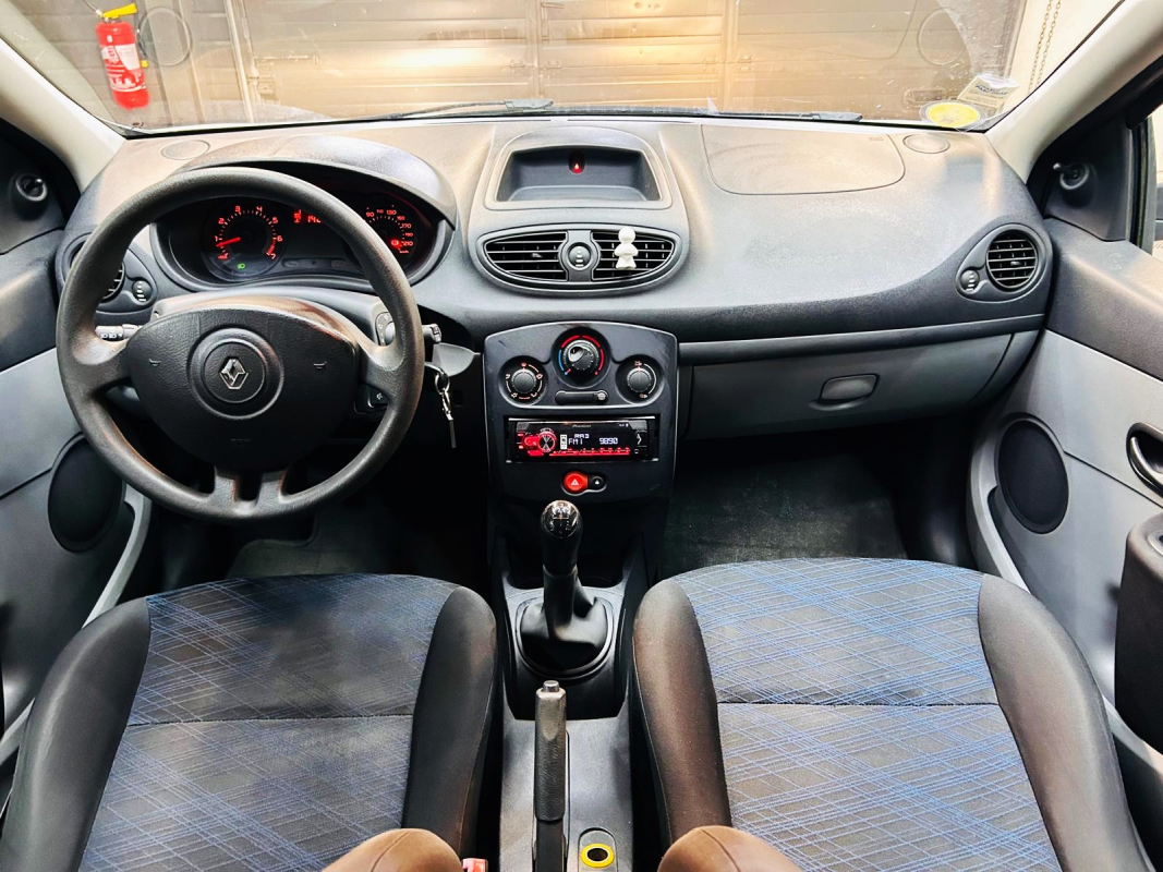 Renault Clio — 11