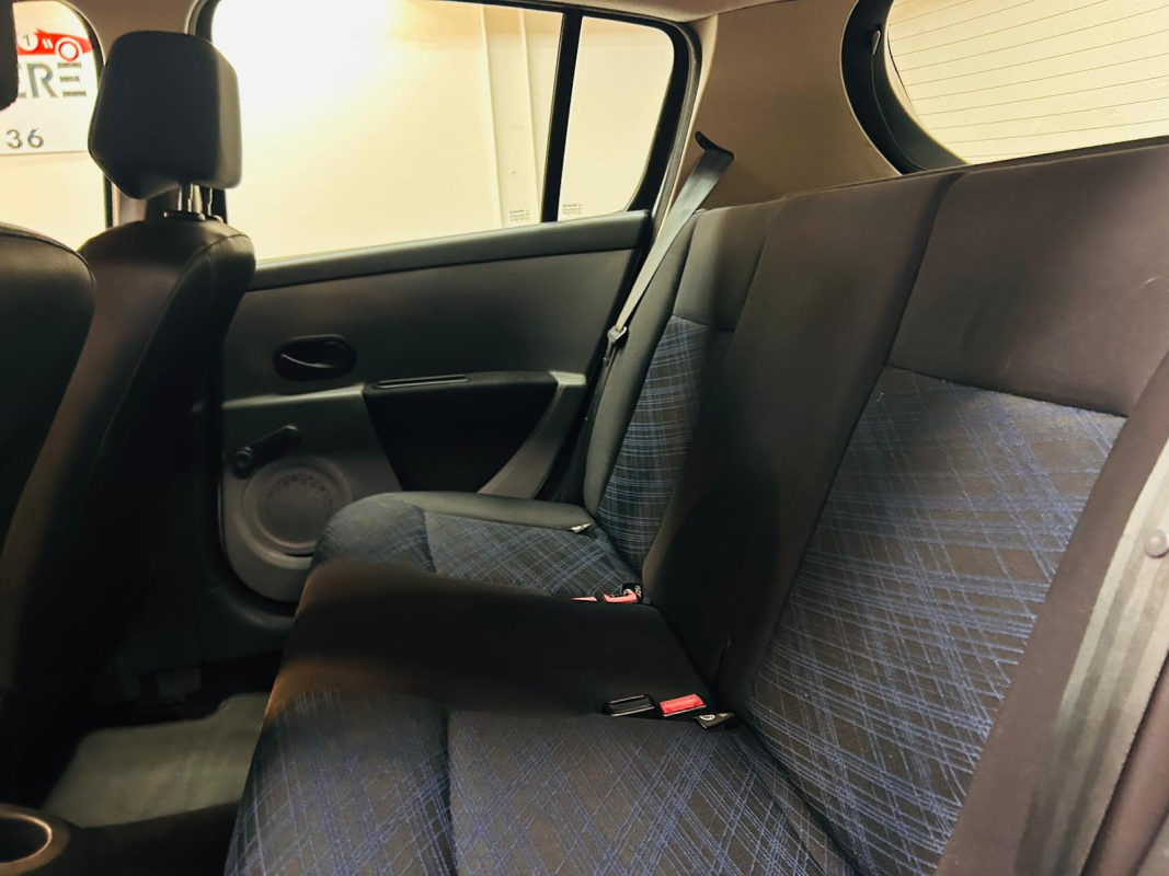 Renault Clio — 14
