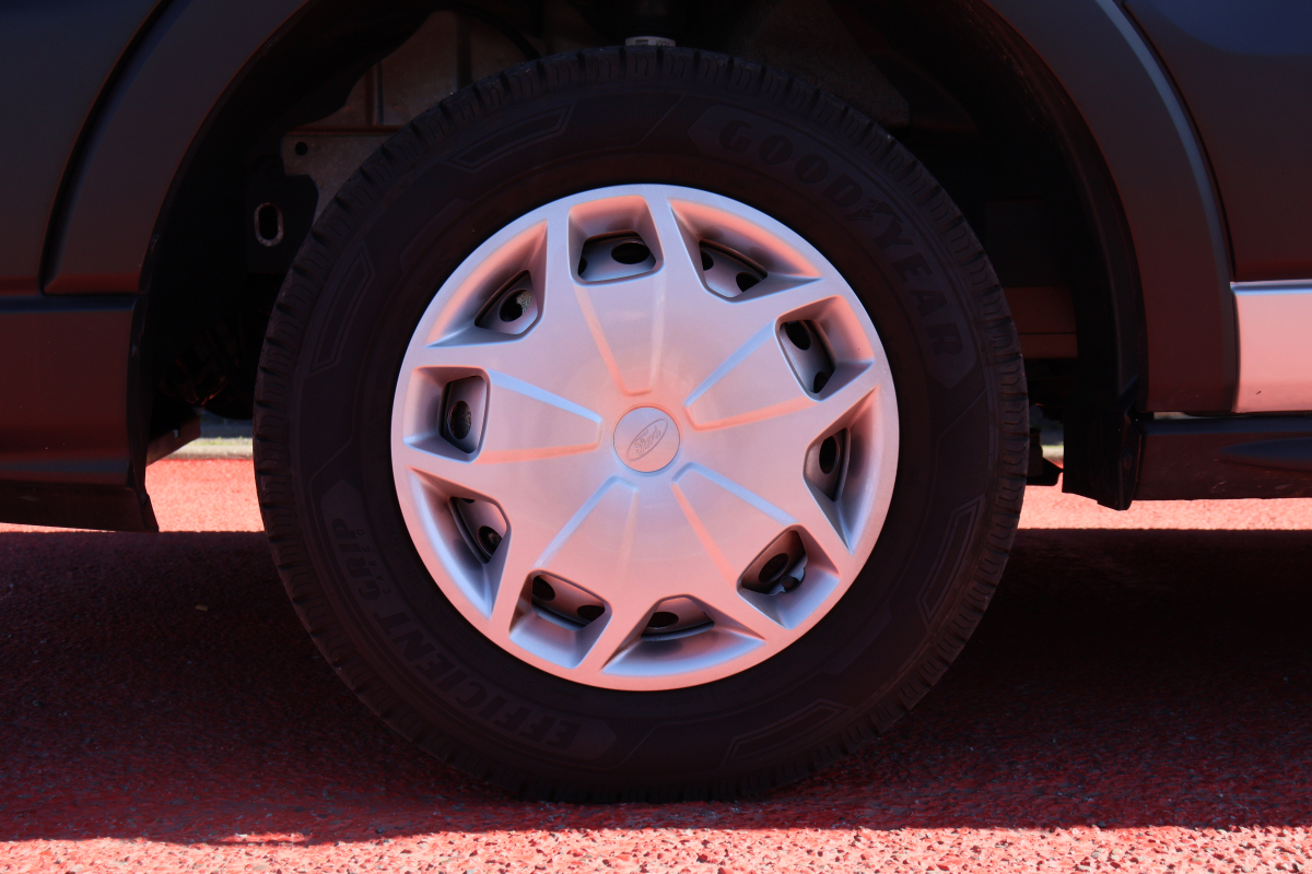 Ford Transit — 26