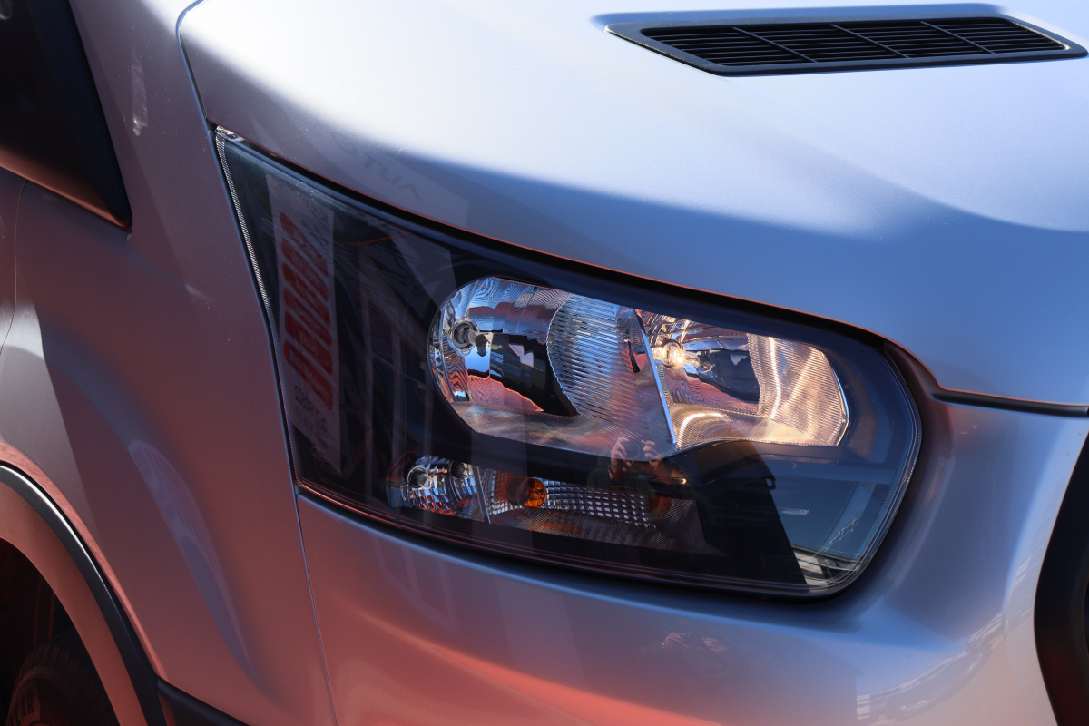Ford Transit — 22