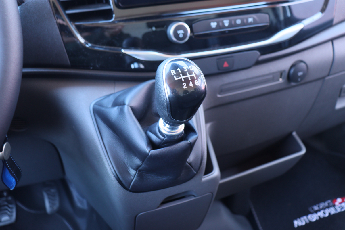 Ford Transit — 14