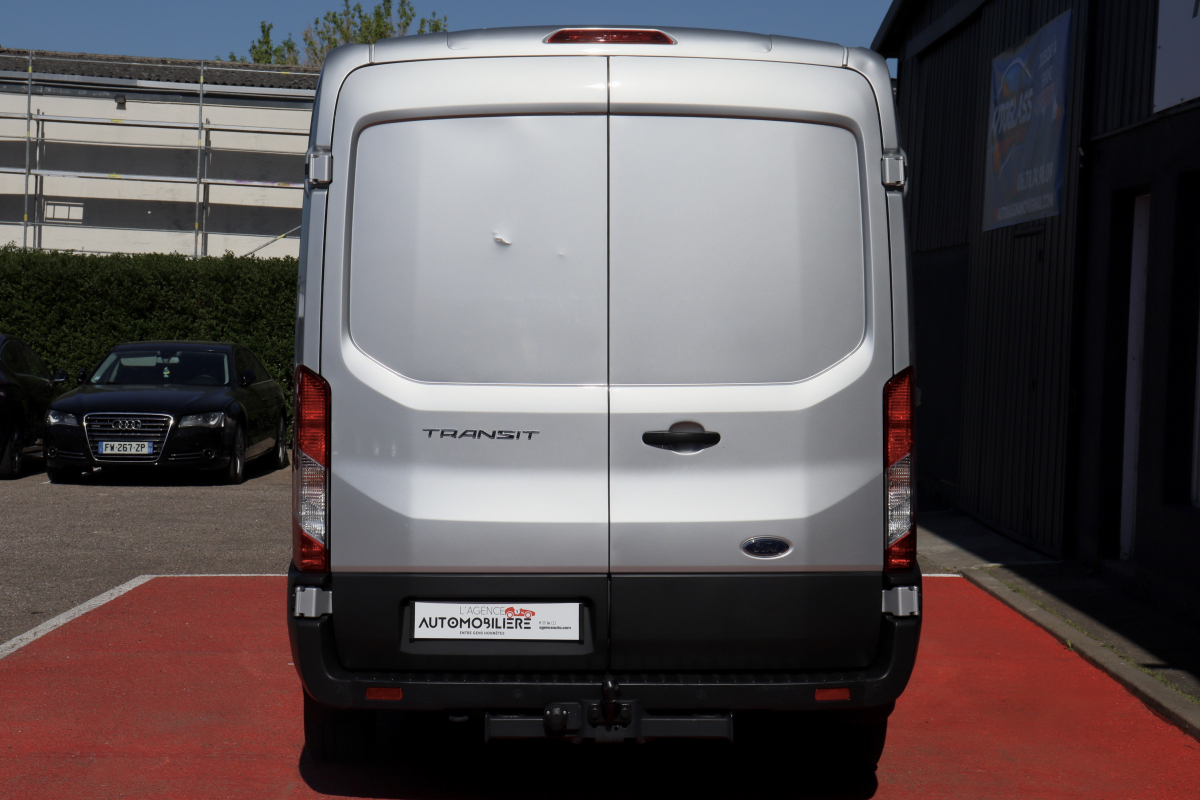 Ford Transit — 4