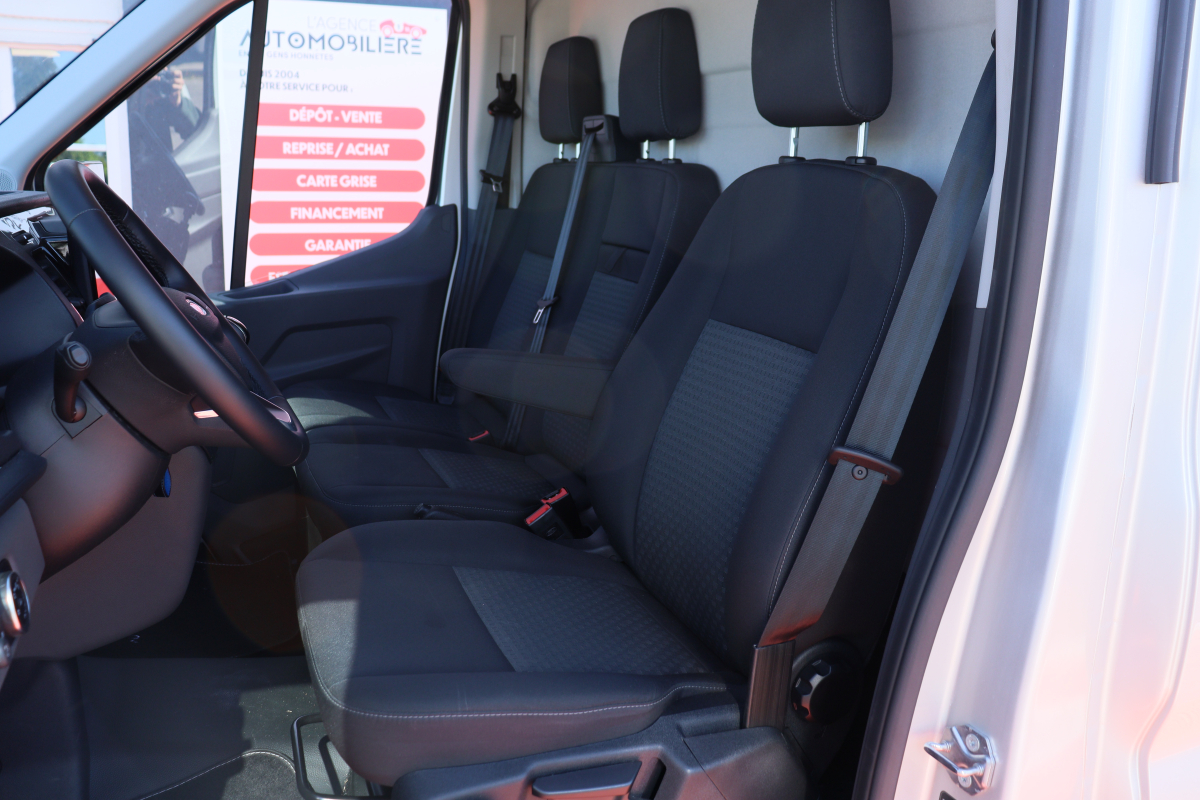 Ford Transit — 16