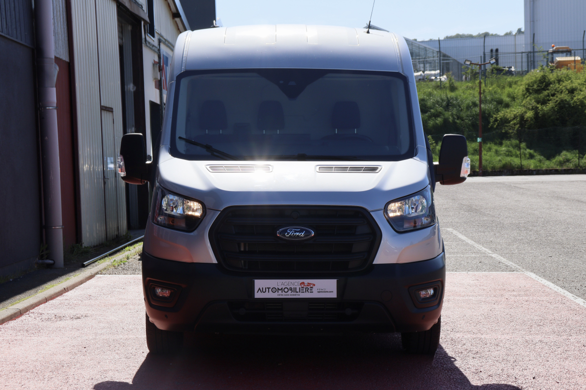 Ford Transit — 7
