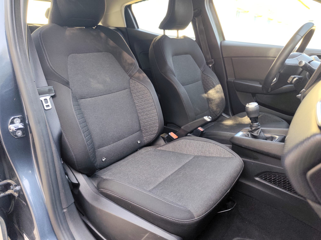 Renault Clio — 13