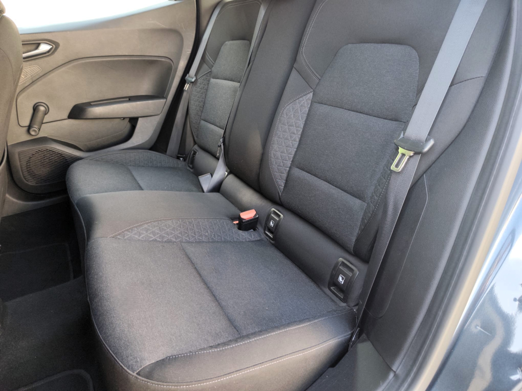 Renault Clio — 16