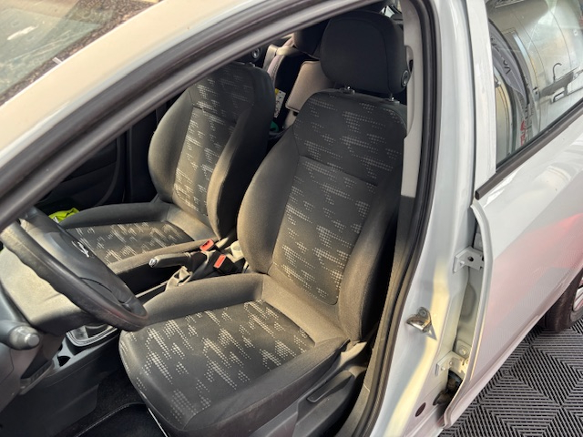 Opel Corsa — 17