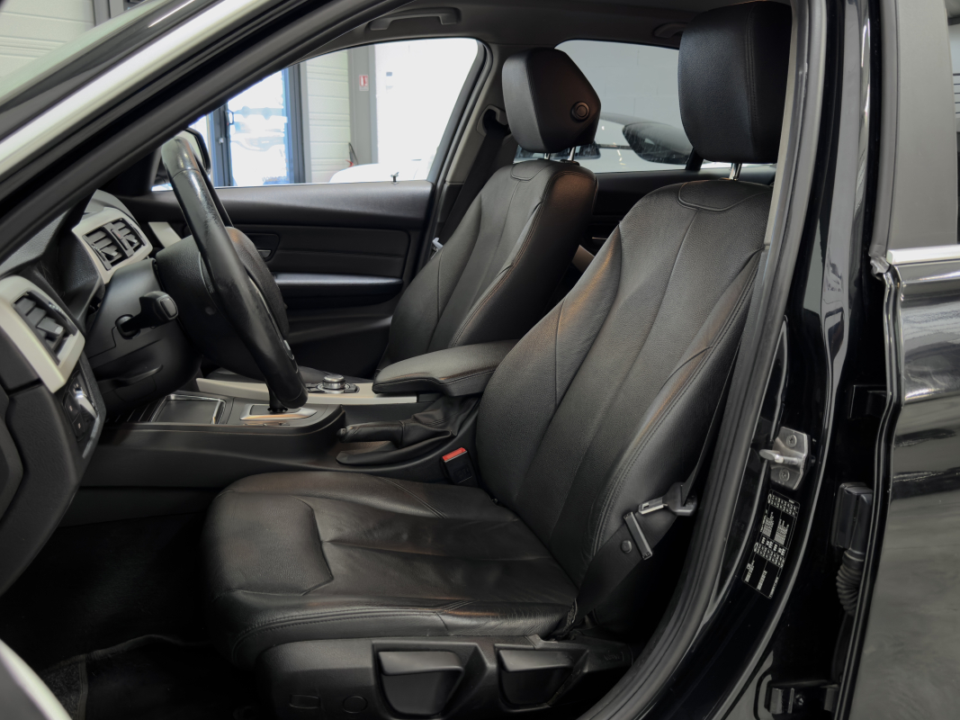 Bmw Série 3 — 12