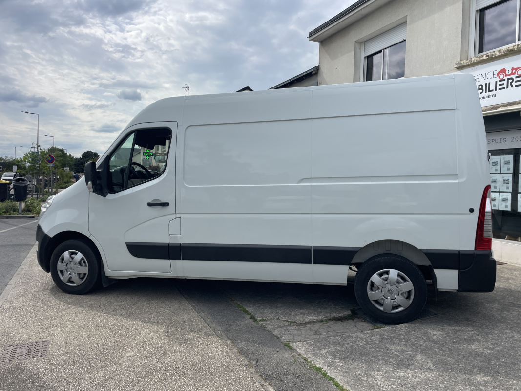 Renault Master — 4