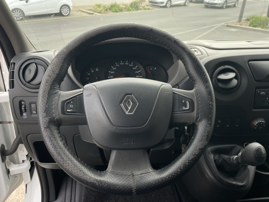 Renault Master — 15