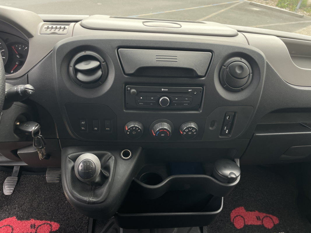 Renault Master — 16