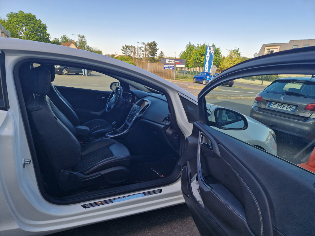 Opel Astra — 11