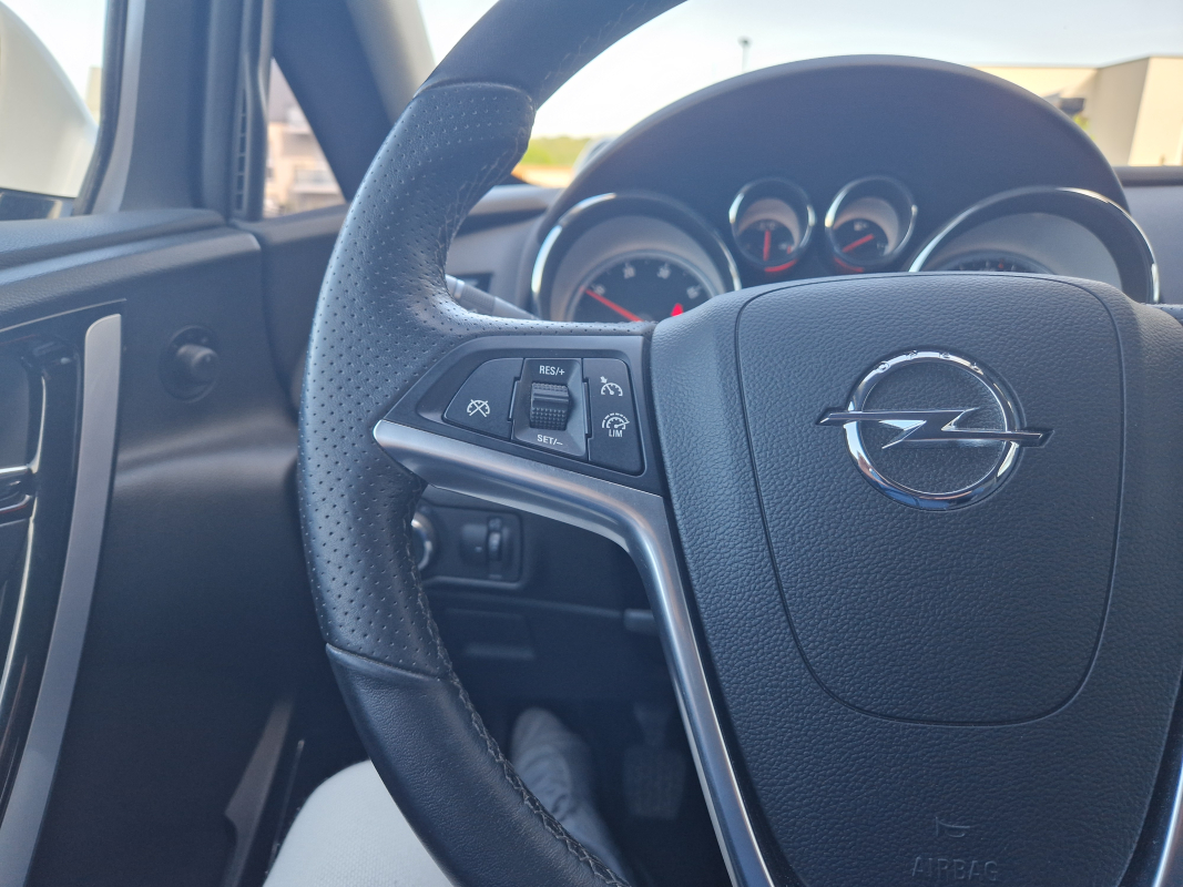 Opel Astra — 24