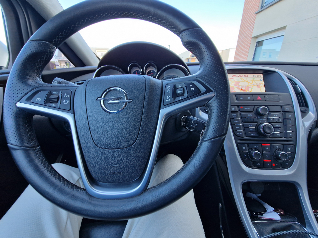 Opel Astra — 12