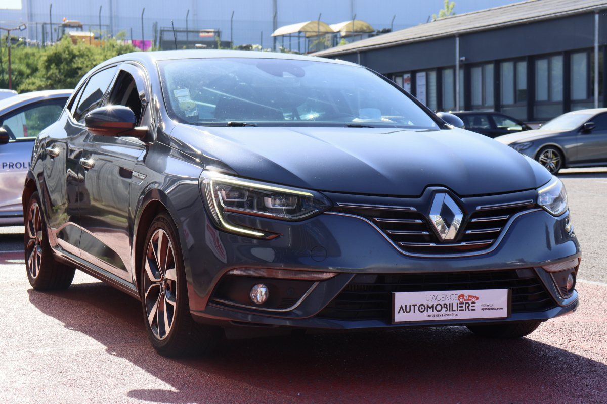 Renault Megane — 5