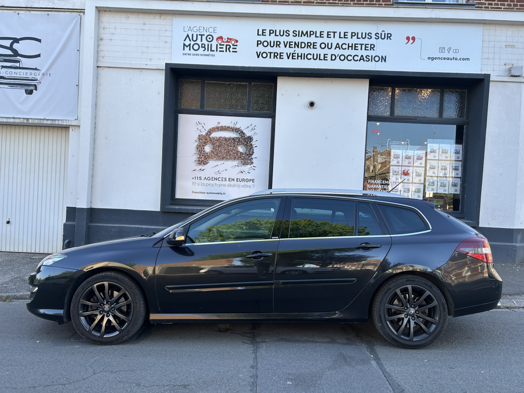 Renault Laguna Estate — 5
