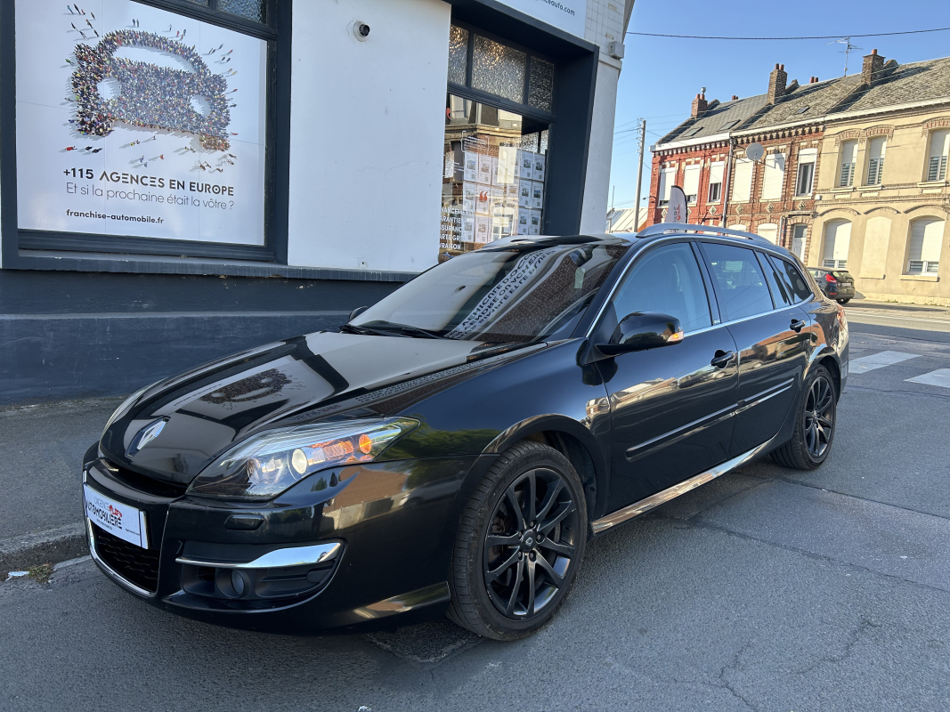 Renault Laguna Estate — 3