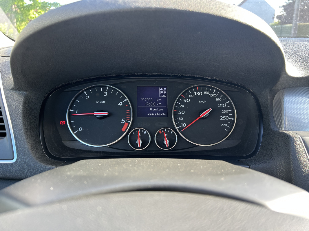 Renault Laguna Estate — 21